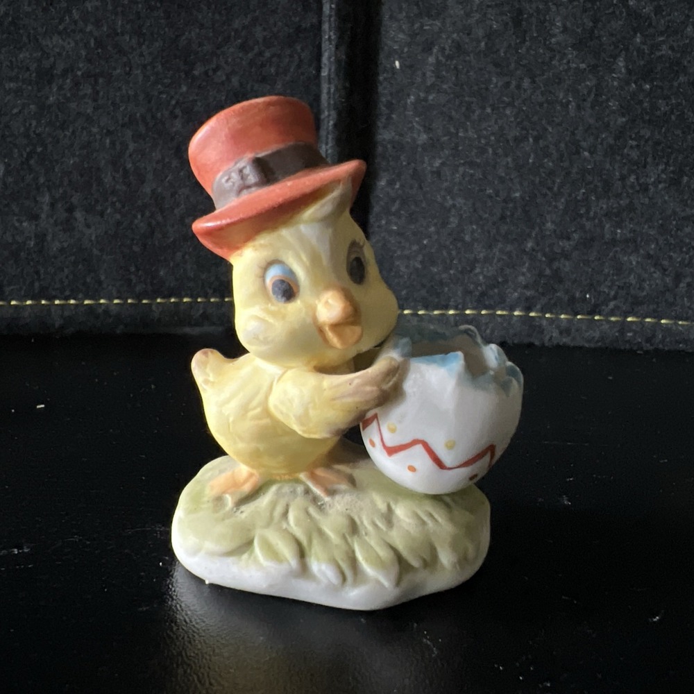 Vintage Lefton Duck Egg Figurine Hand Painted Taiwan‎ Easter Spring